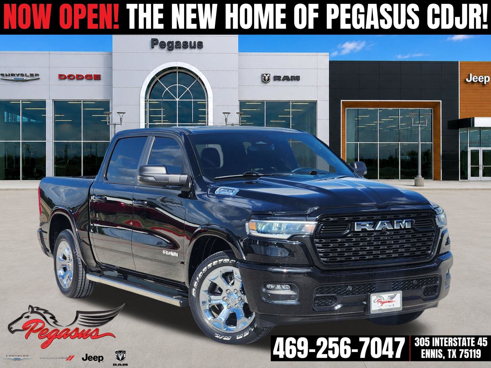 2025 RAM Ram 1500 Lone Star Crew Cab 4x2 5'7' Box in Diamond Black Crystal Pearlcoat — front three-quarter view