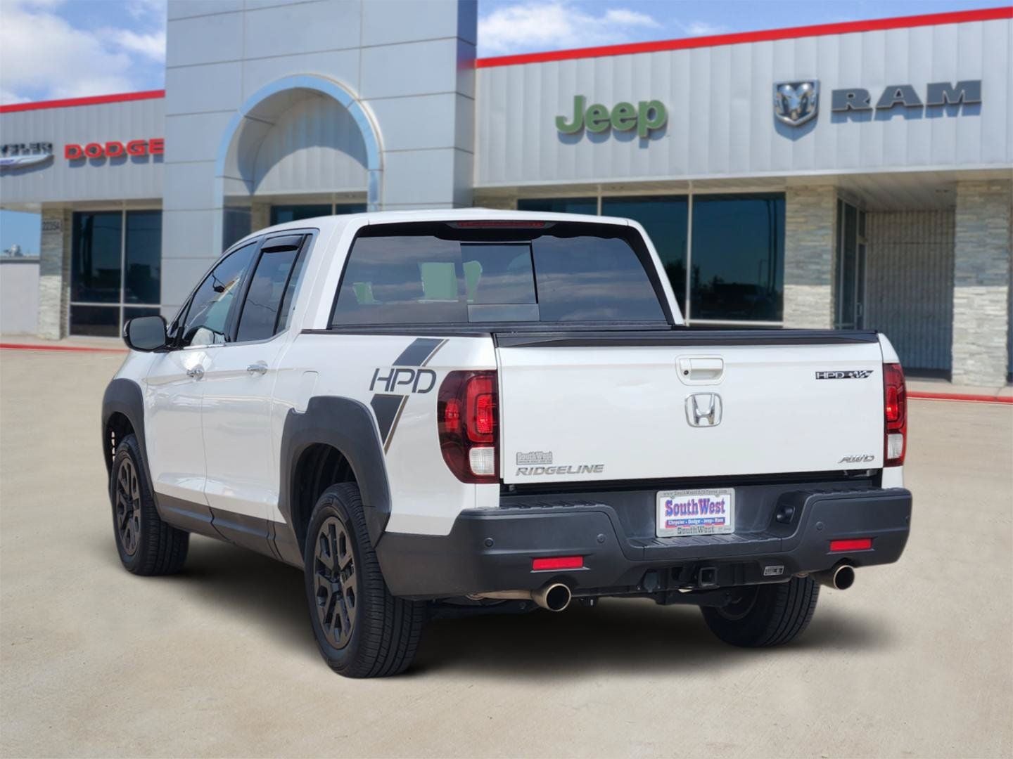 2022 Honda Ridgeline — interior view