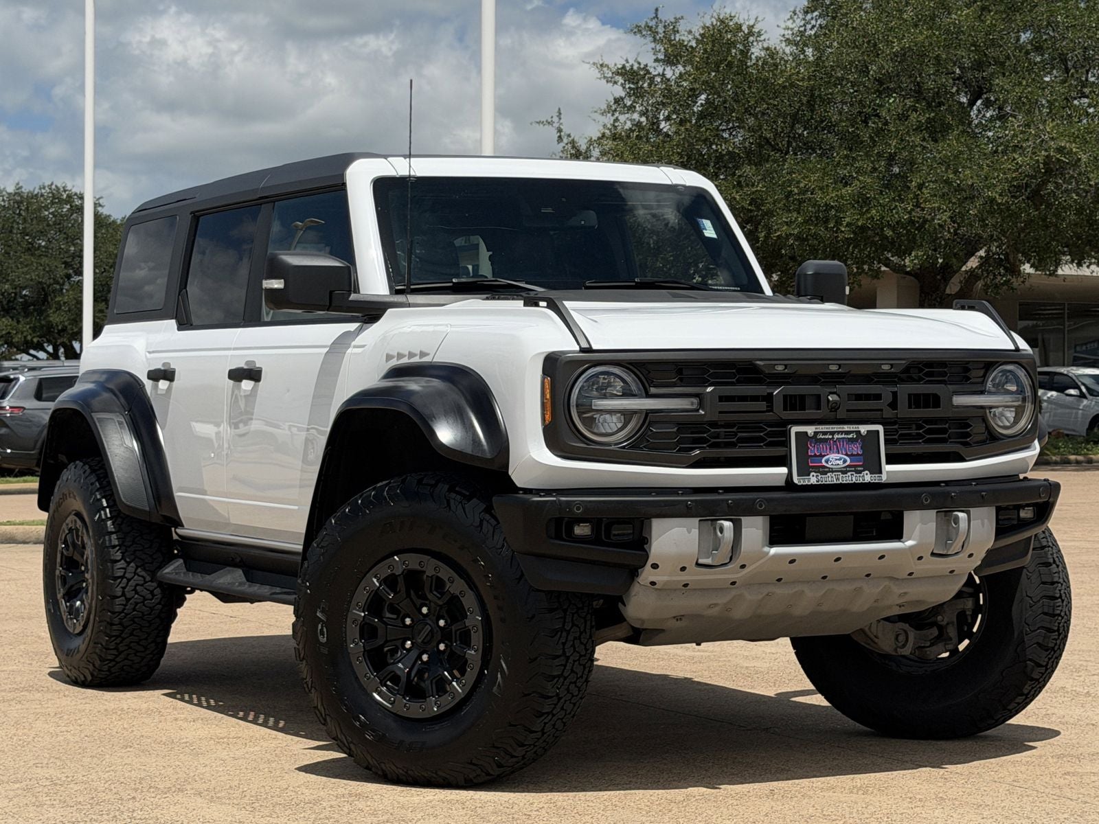 2023 Ford Bronco — side profile view
