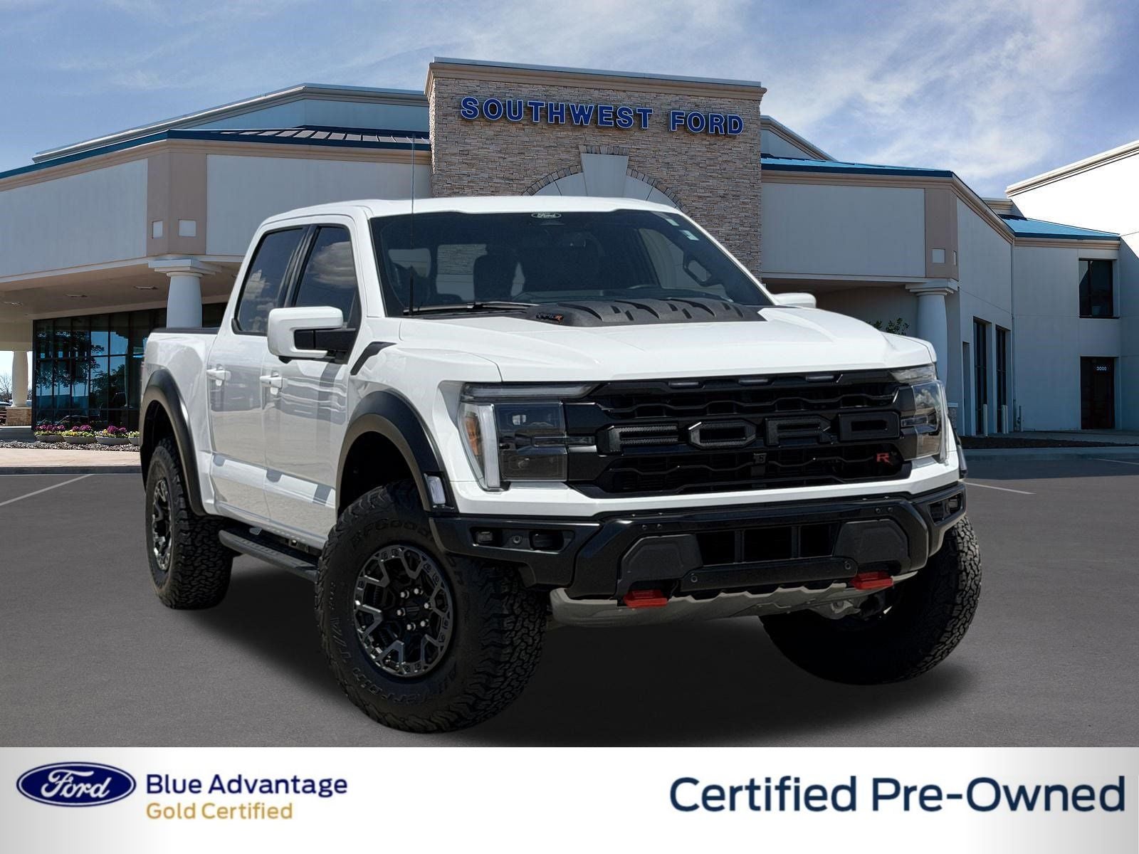2025 Ford F-150 Raptor in Oxford White — front three-quarter view