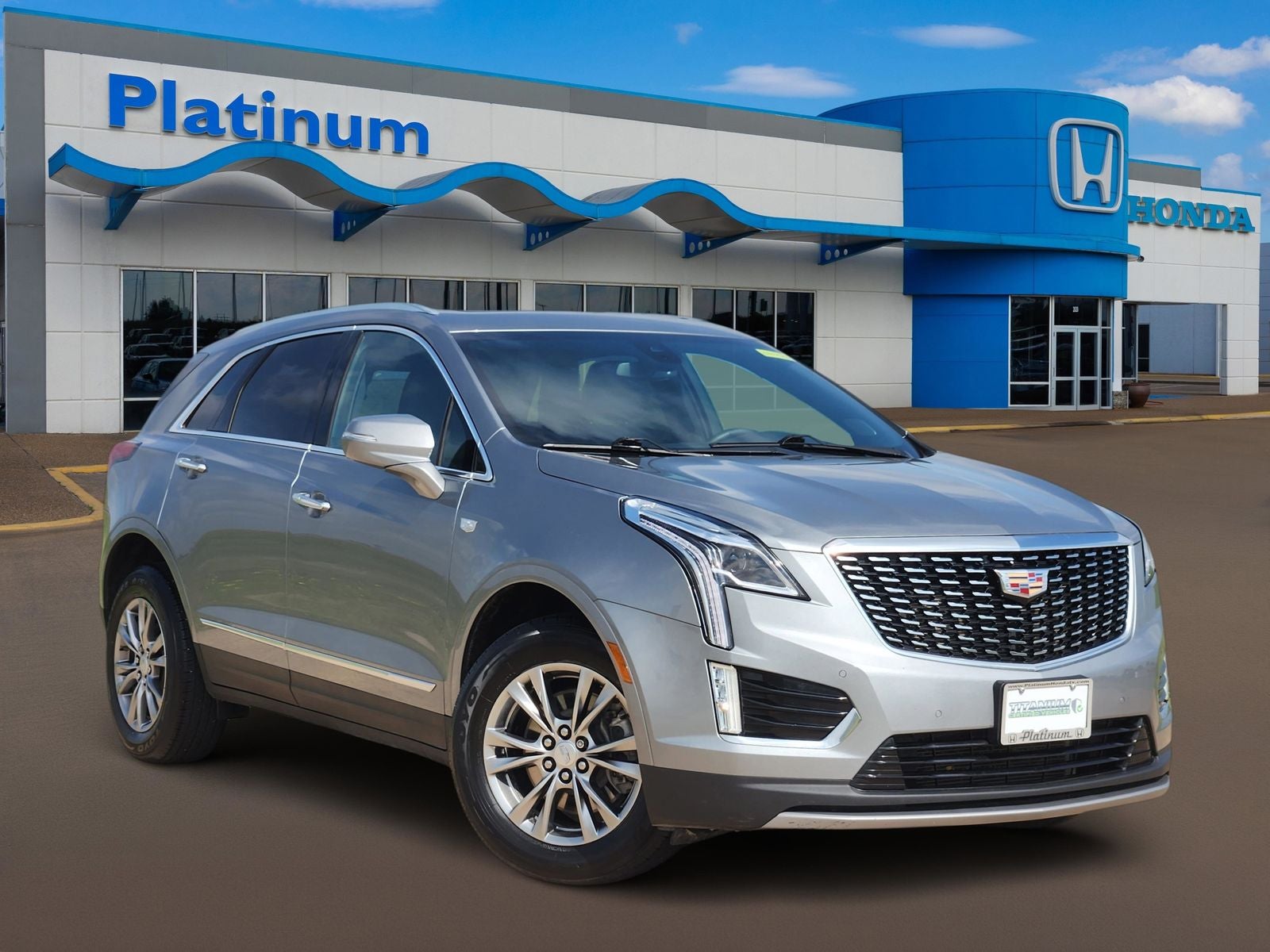 2023 Cadillac XT5 Premium Luxury in Argent Silver Metallic — front three-quarter view
