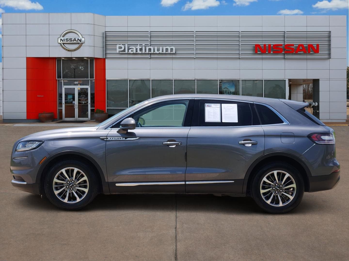 2021 Lincoln Nautilus — rear three-quarter view