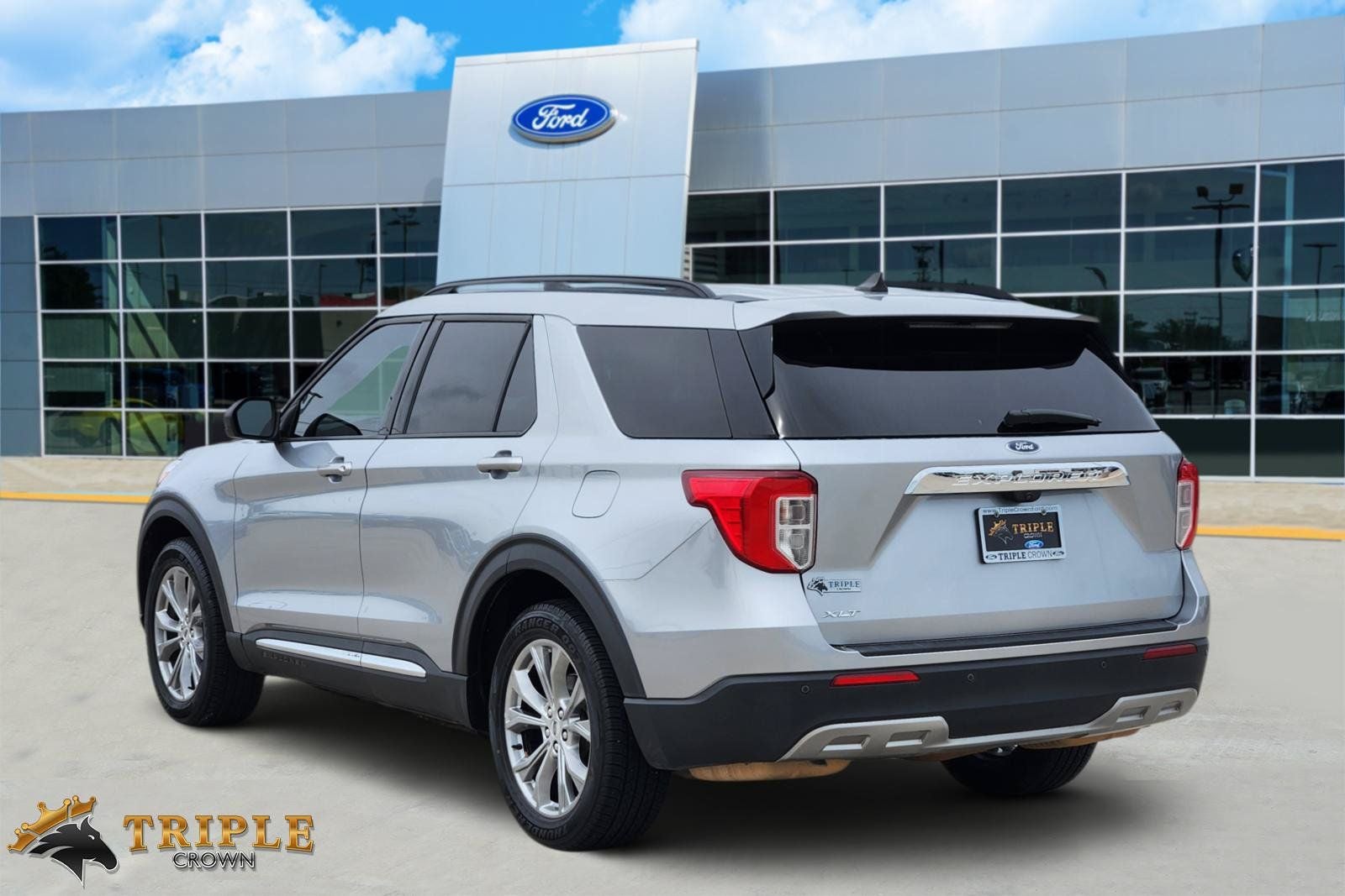 2023 Ford Explorer — interior view