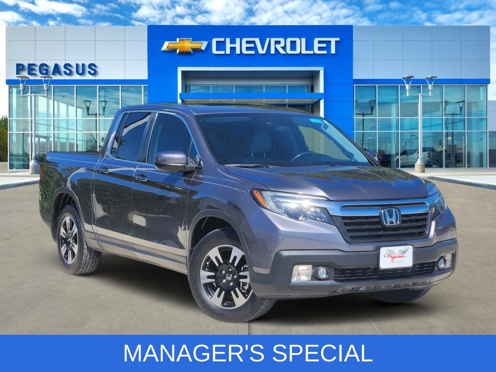2020 Honda Ridgeline 2WD RTL in Gray — front three-quarter view
