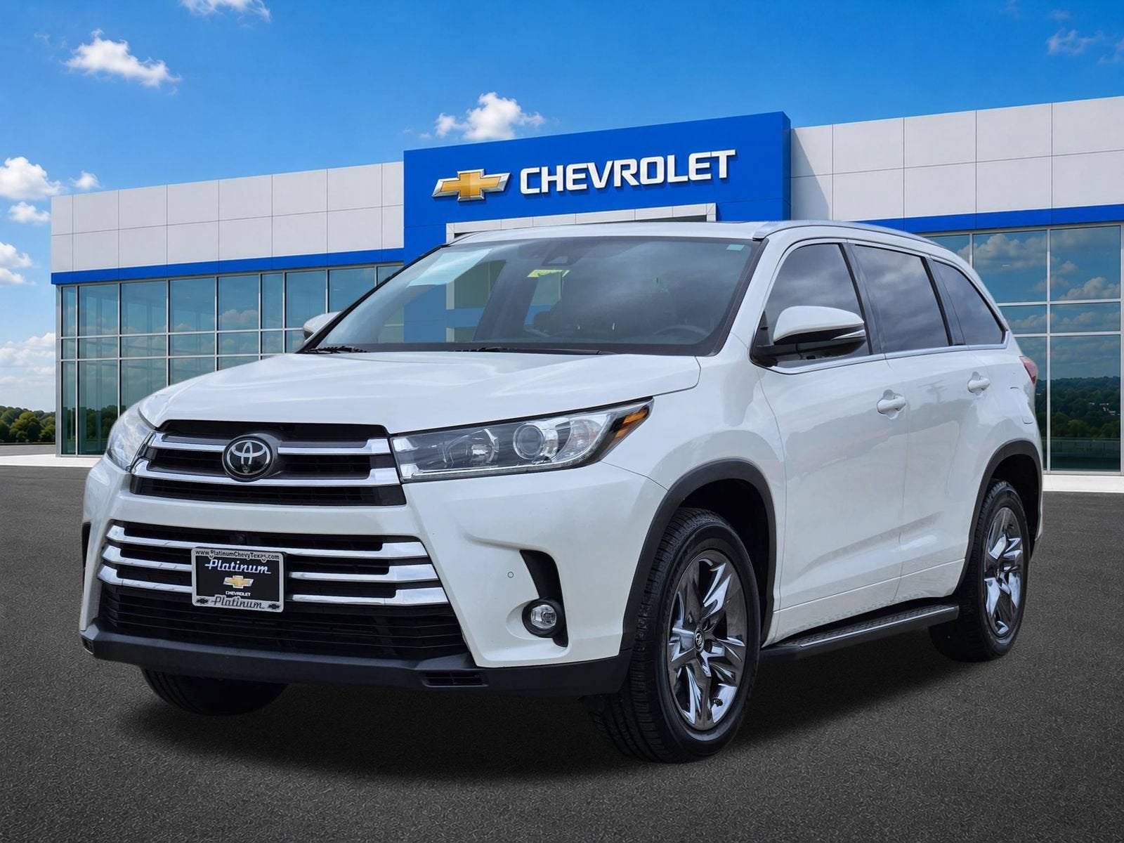 2019 Toyota Highlander — side profile view